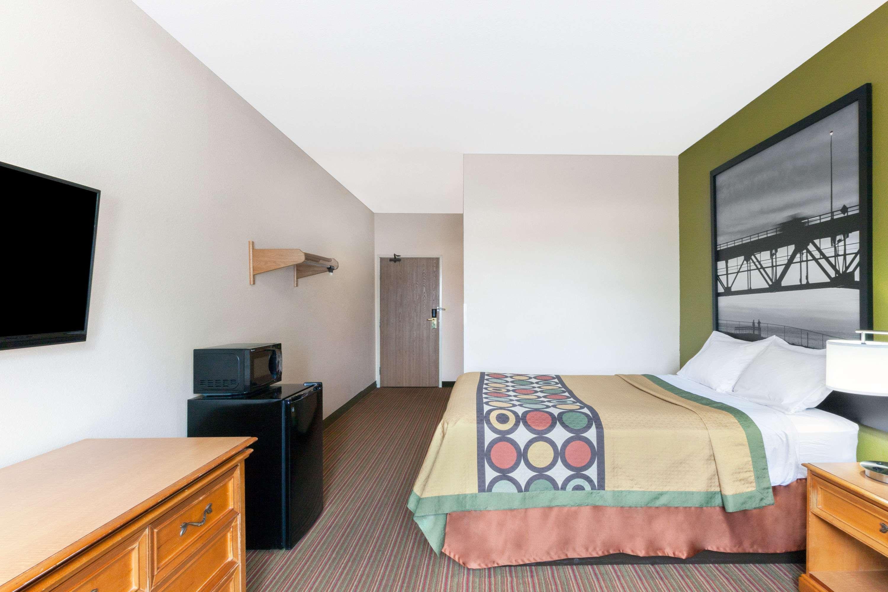 Motel Super 8 By Wyndham Big Rapids Extérieur photo