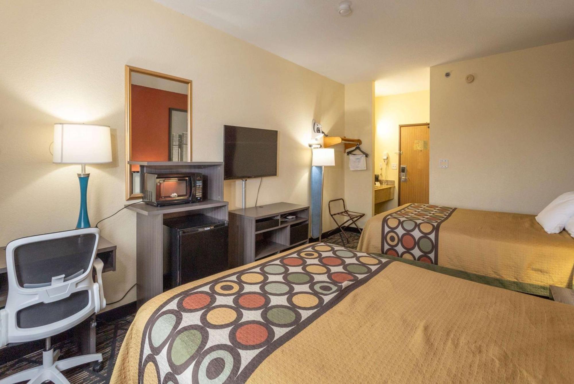 Motel Super 8 By Wyndham Big Rapids Extérieur photo